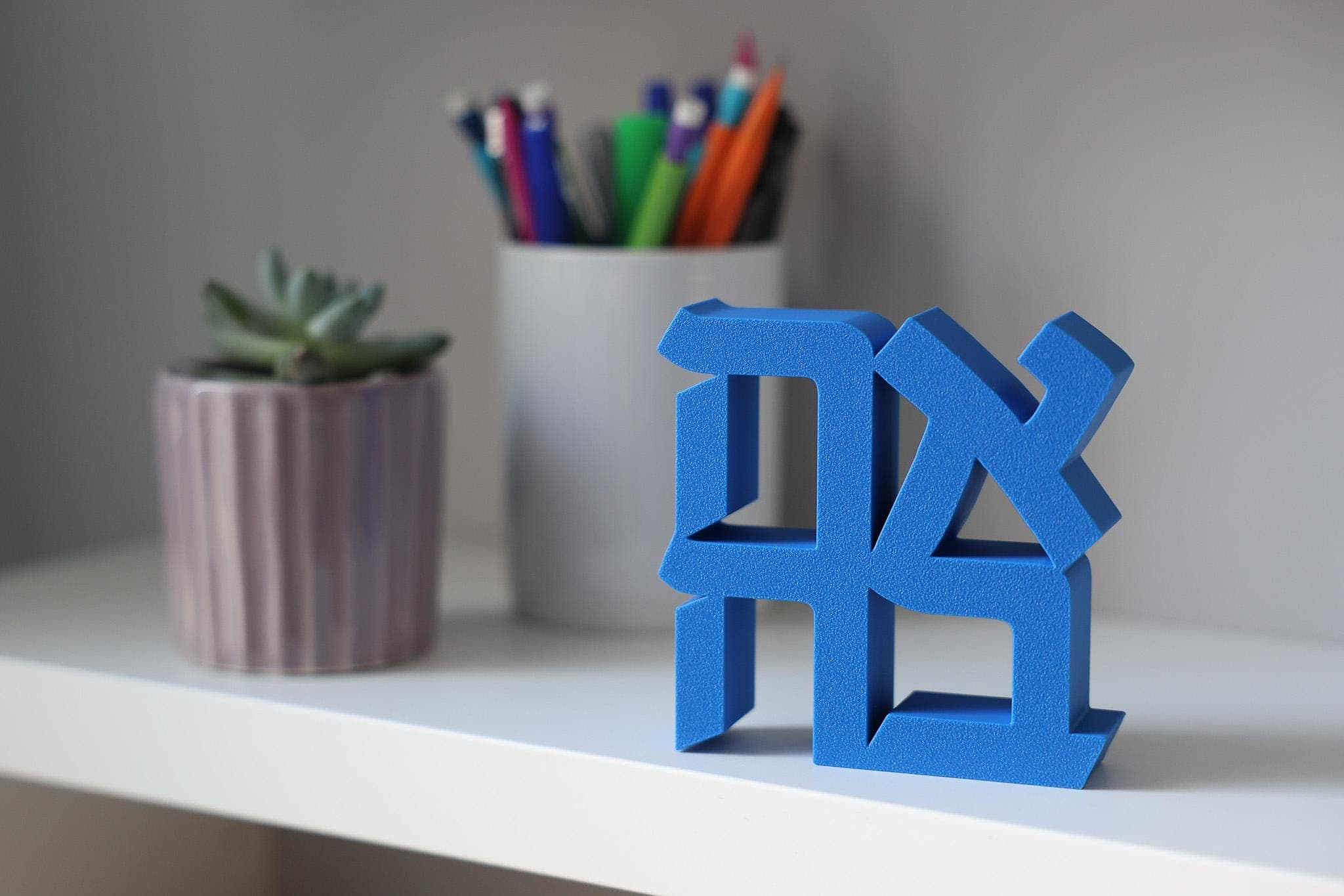 Ahava — Hebrew LOVE Sculpture thumbnail 5